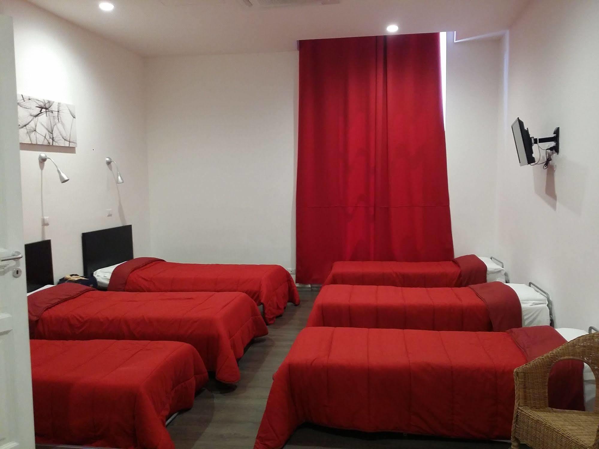 The House Guest house